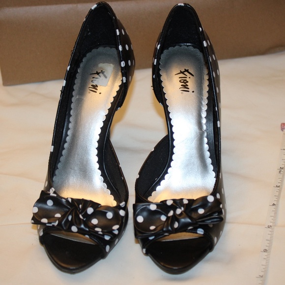 Polkadot peep toe heels - Picture 3 of 3